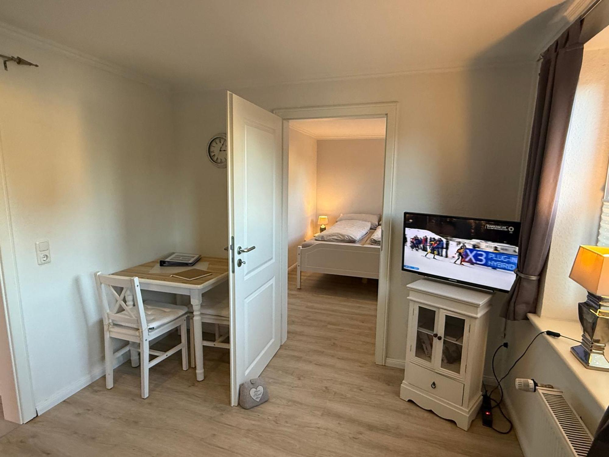 Ferienwohnung „Ole Karkenwech“ Husum-Roedemis Husum  Eksteriør bilde